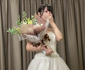 FC2PPV-3237415【ついに販売開始】えりかちゃん涙の卒業ウェディング！ファン感謝祭の個人撮影會でご褒美にチャレンジ！寫真集付きの先行販売版！